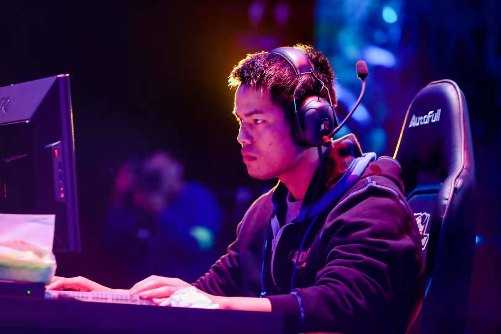 终是国际赛 终是国际赛